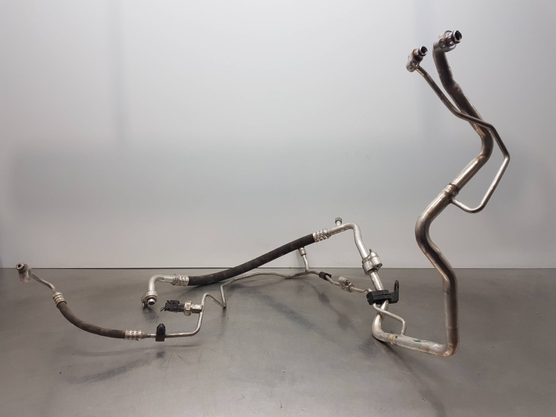 Recambio de tubos aire acondicionado para mercedes clase gla (w156) 200 d referencia OEM IAM A2468300802 A2468302615 A2468301002