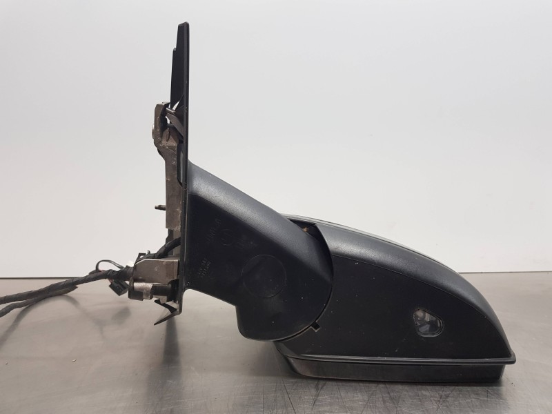 Recambio de retrovisor izquierdo para mercedes clase gla (w156) 200 d referencia OEM IAM A1568103300  