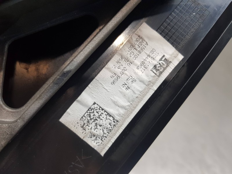 Recambio de retrovisor izquierdo para mercedes clase gla (w156) 200 d referencia OEM IAM A1568103300  