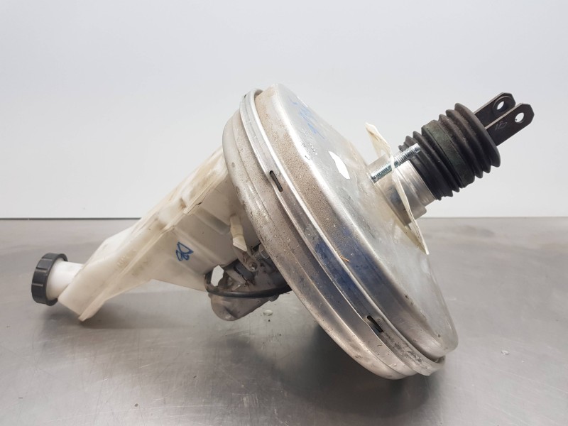 Recambio de servofreno para mercedes clase gla (w156) 200 d referencia OEM IAM A2464300930 A2464301230 