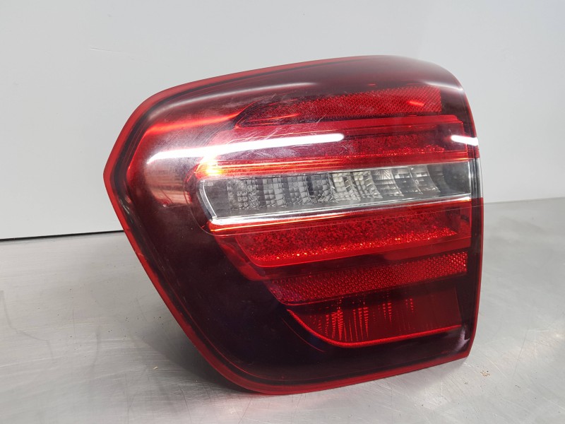 Recambio de piloto trasero derecho interior para mercedes clase gla (w156) 200 d referencia OEM IAM A1569068800  