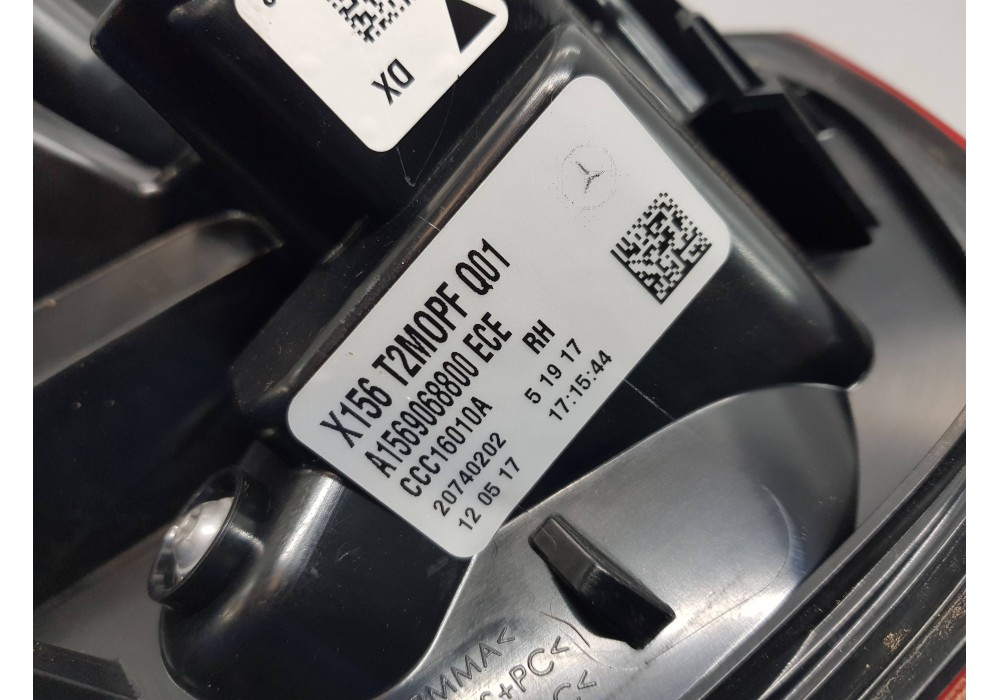 Recambio de piloto trasero derecho interior para mercedes clase gla (w156) 200 d referencia OEM IAM A1569068800  