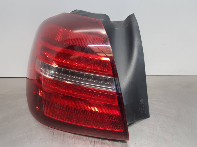 Recambio de piloto trasero izquierdo para mercedes clase gla (w156) 200 d referencia OEM IAM A1569068300  