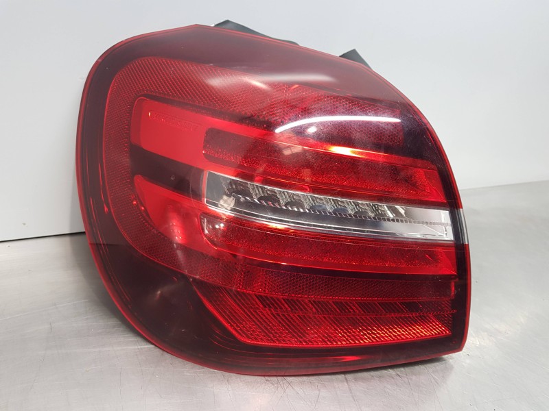 Recambio de piloto trasero izquierdo para mercedes clase gla (w156) 200 d referencia OEM IAM A1569068300  