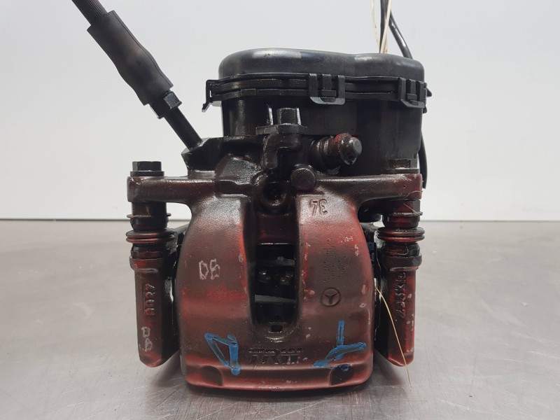 Recambio de pinza freno trasera derecha para mercedes clase gla (w156) 200 d referencia OEM IAM A0004232481 A1729060300 