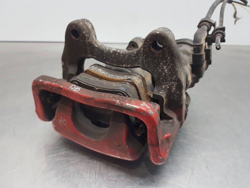 Recambio de pinza freno trasera izquierda para mercedes clase gla (w156) 200 d referencia OEM IAM A0004232381 A1729060200 