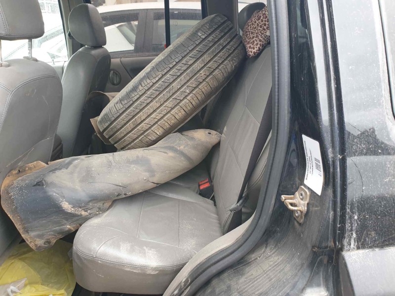 jeep cherokee (kj) del año 2002