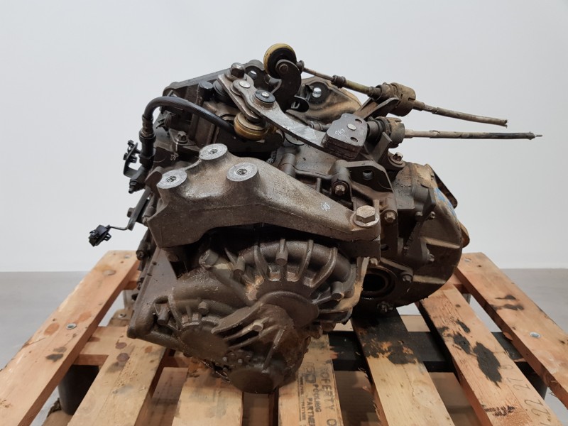 Recambio de caja cambios para opel zafira tourer c referencia OEM IAM 55584482 95519474 