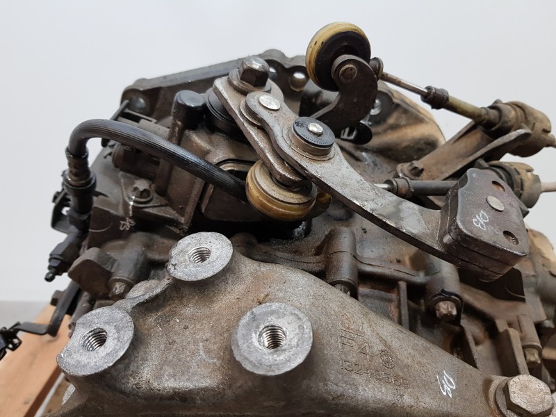 Recambio de caja cambios para opel zafira tourer c referencia OEM IAM 55584482 95519474 