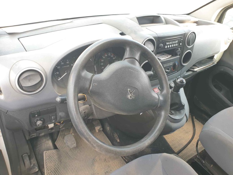 peugeot partner kasten del año 2015