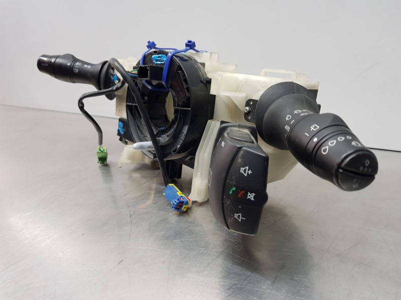 Recambio de mando multifuncion para renault scenic iii expression referencia OEM IAM 255670019R  