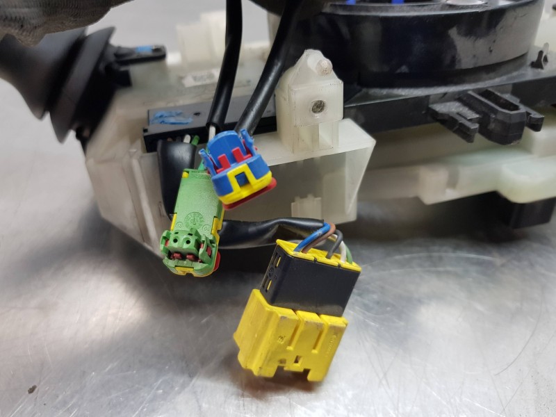 Recambio de mando multifuncion para renault scenic iii expression referencia OEM IAM 255670019R  