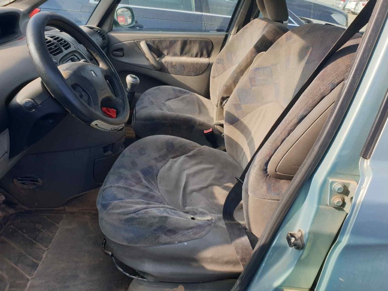 citroen xsara picasso del año 2000