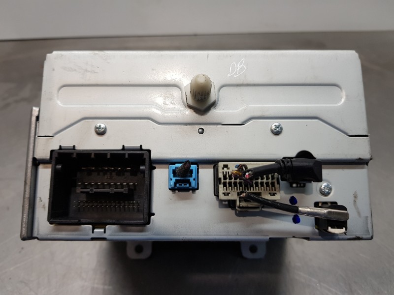 Recambio de sistema audio / radio cd para opel zafira tourer c referencia OEM IAM 84026626  