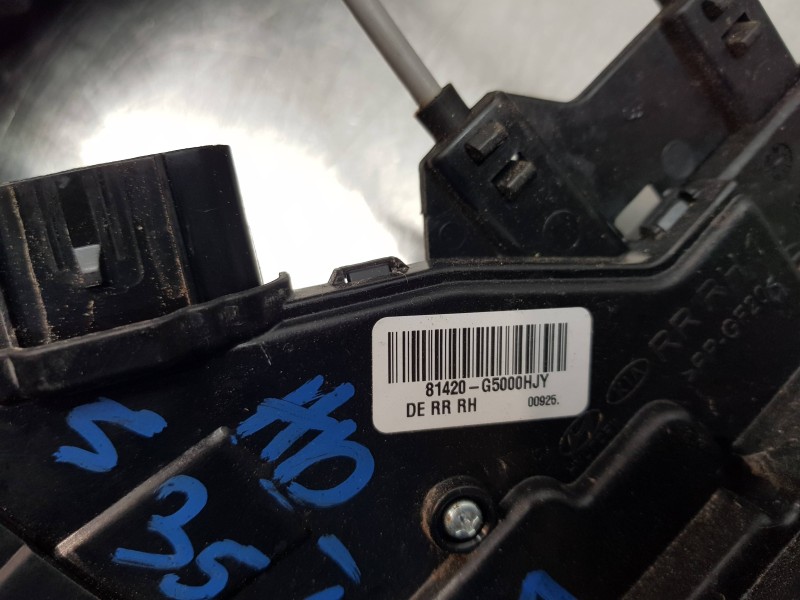 Recambio de cerradura puerta trasera derecha para kia niro concept referencia OEM IAM 81420G5000  
