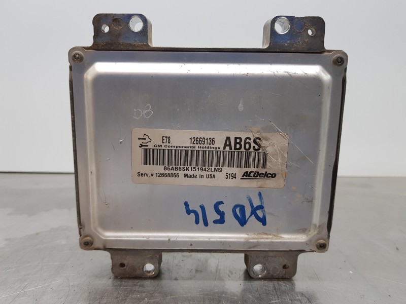 Recambio de centralita motor uce para opel zafira tourer c referencia OEM IAM 12669136  