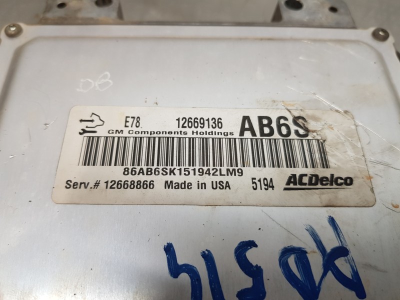 Recambio de centralita motor uce para opel zafira tourer c referencia OEM IAM 12669136  