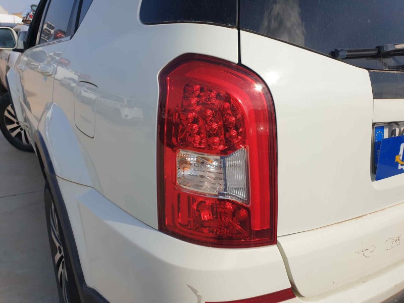 ssangyong rexton w del año 2014