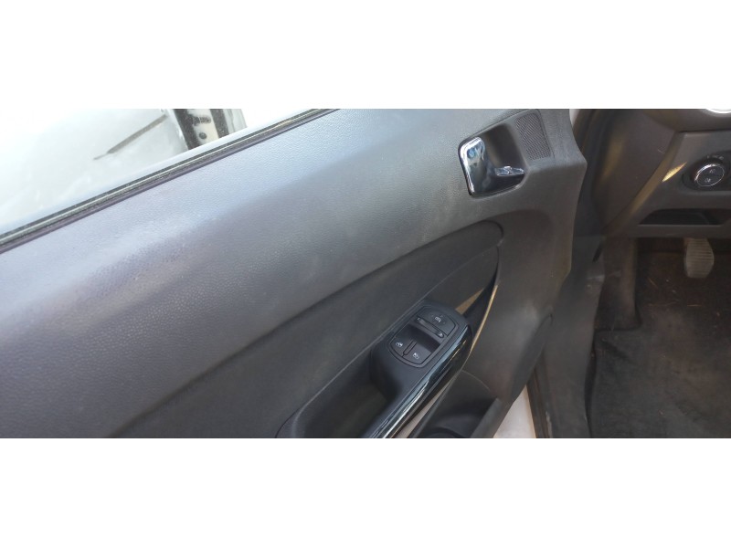 opel corsa d del año 2014