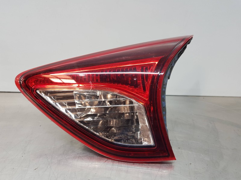 Recambio de piloto trasero derecho interior para mazda cx-5 skyactiv referencia OEM IAM KD53513F0C  