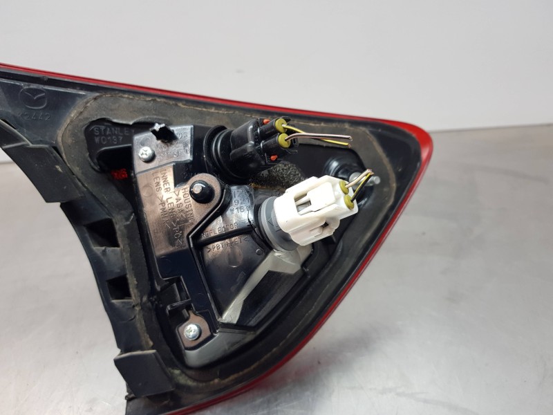 Recambio de piloto trasero derecho interior para mazda cx-5 skyactiv referencia OEM IAM KD53513F0C  