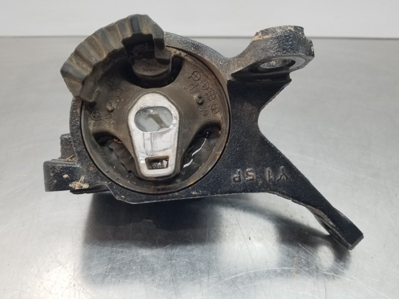 Recambio de soporte motor izquierdo para mazda cx-5 skyactiv referencia OEM IAM KD6239070B  