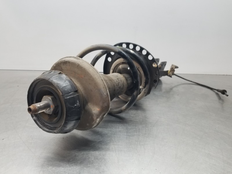 Recambio de amortiguador delantero derecho para dacia sandero stepway referencia OEM IAM 543021807R   Recambio de amortiguador delantero derecho para dacia sandero stepway referencia OEM IAM 543021807R