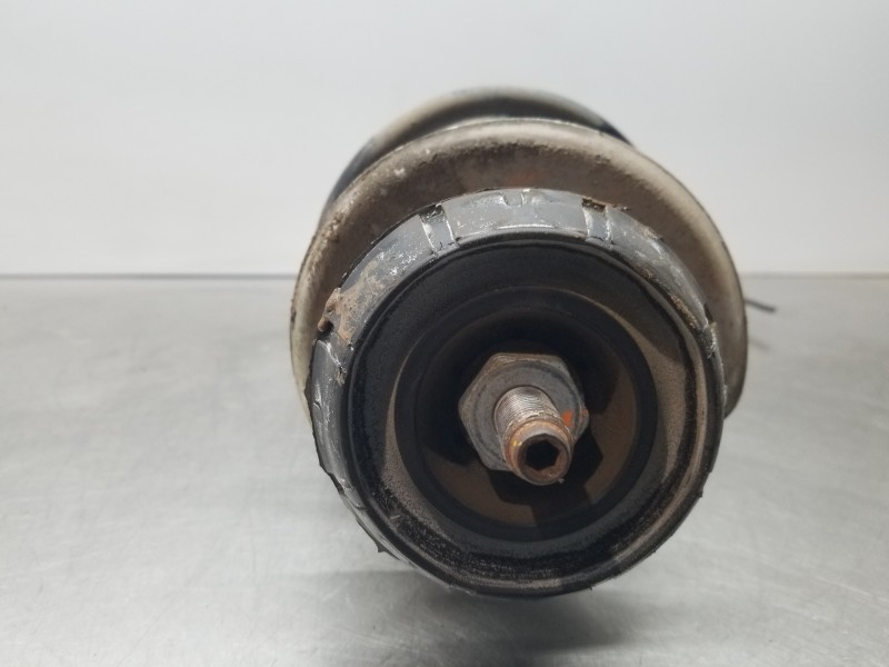 Recambio de amortiguador delantero derecho para dacia sandero stepway referencia OEM IAM 543021807R   Recambio de amortiguador delantero derecho para dacia sandero stepway referencia OEM IAM 543021807R