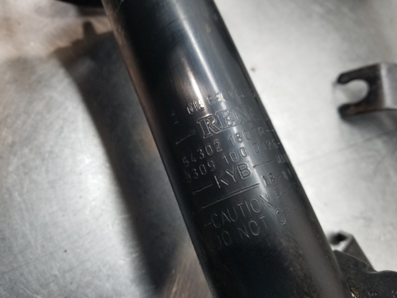 Recambio de amortiguador delantero derecho para dacia sandero stepway referencia OEM IAM 543021807R   Recambio de amortiguador delantero derecho para dacia sandero stepway referencia OEM IAM 543021807R