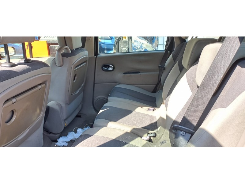 renault scenic ii del año 2004