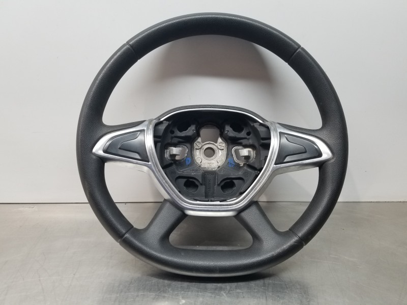 Recambio de volante para dacia sandero stepway referencia OEM IAM 484305096R   Recambio de volante para dacia sandero stepway referencia OEM IAM 484305096R