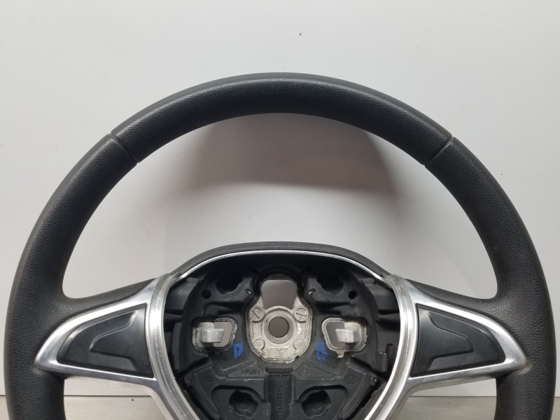 Recambio de volante para dacia sandero stepway referencia OEM IAM 484305096R   Recambio de volante para dacia sandero stepway referencia OEM IAM 484305096R