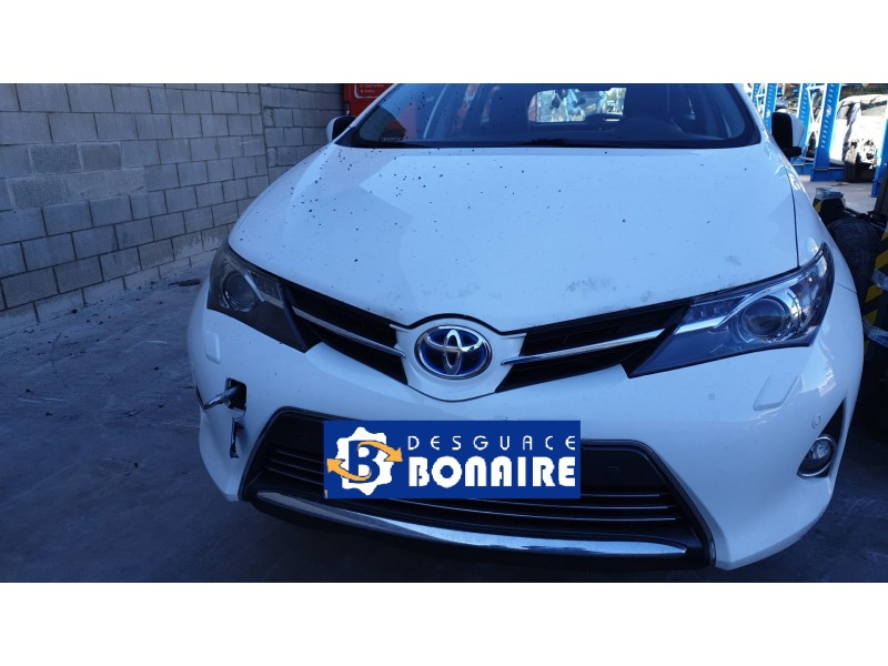 toyota auris touring sports (e18) del año 2014