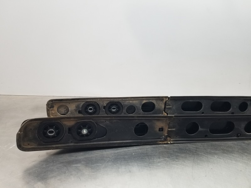 Recambio de portaequipajes para dacia sandero stepway referencia OEM IAM 738210512R 738201523R  Recambio de portaequipajes para dacia sandero stepway referencia OEM IAM 738210512R 738201523R