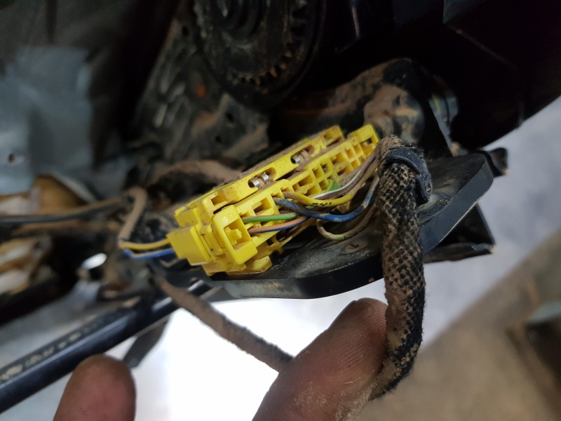 Recambio de asiento delantero izquierdo para mercedes clase gla (w156) 200 d referencia OEM IAM   