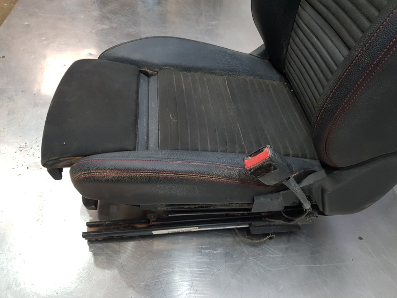 Recambio de asiento delantero derecho para mercedes clase gla (w156) 200 d referencia OEM IAM A17691075039G60  