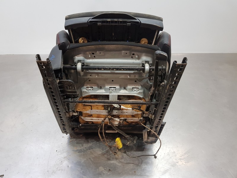 Recambio de asiento delantero derecho para mercedes clase gla (w156) 200 d referencia OEM IAM A17691075039G60  