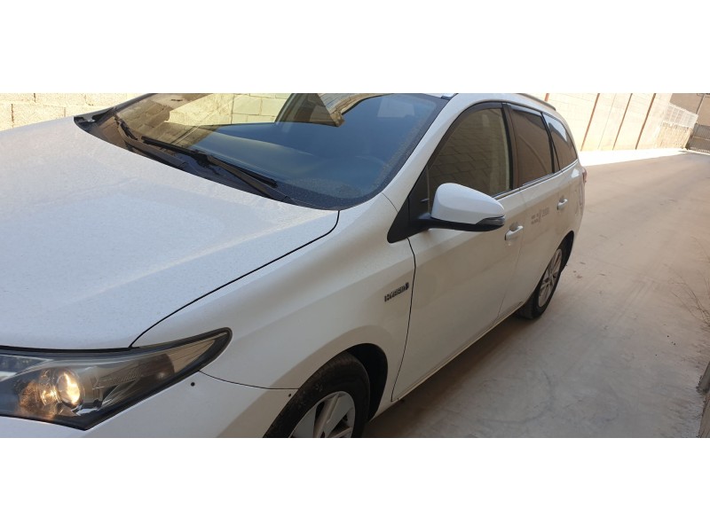 toyota auris touring sports (e18) del año 2014