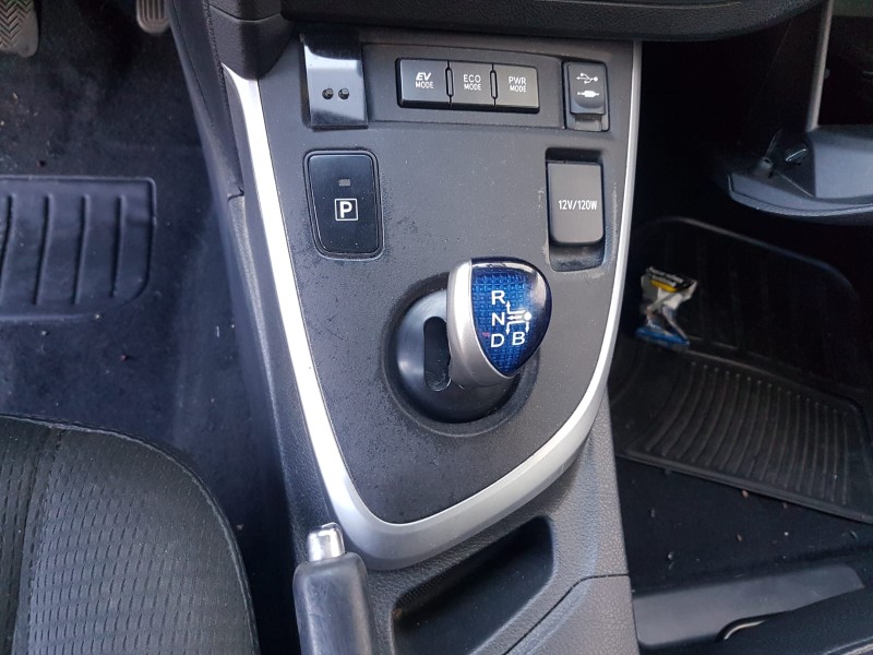 toyota auris touring sports (e18) del año 2014