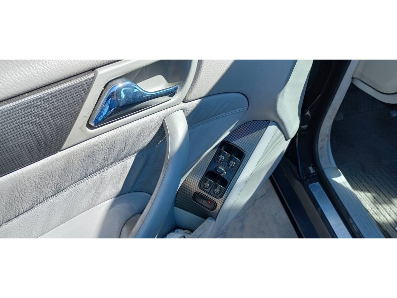 mercedes clase c (w203) berlina del año 2004