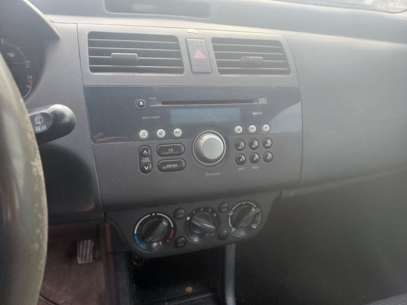 suzuki swift berlina (mz) del año 2005