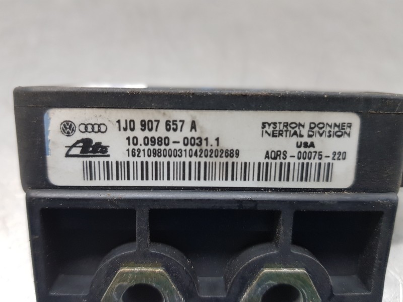 Recambio de sensor para audi tt (8n3/8n9) ambition referencia OEM IAM 1J09907657A  