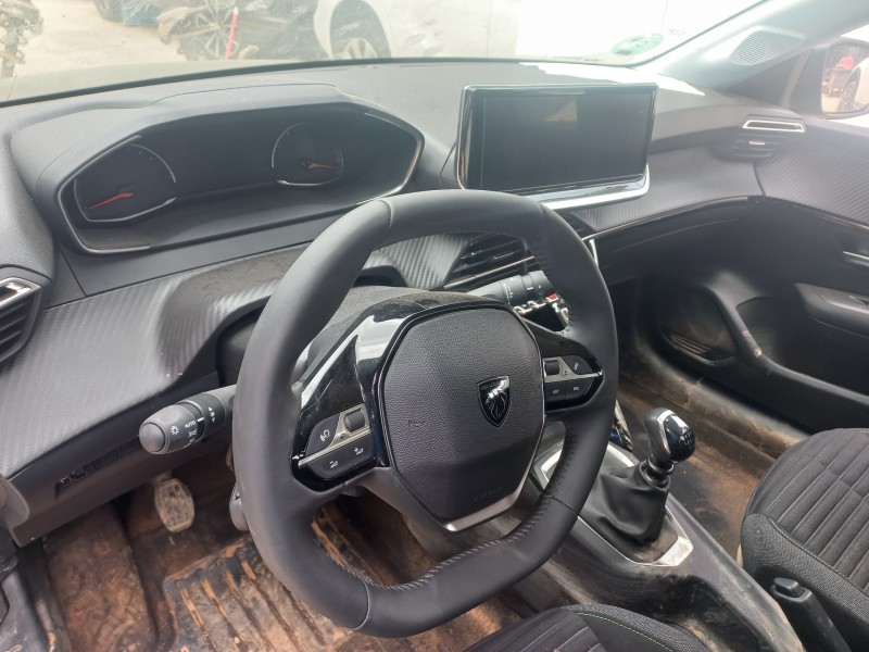 peugeot 208 (p2) del año 2024