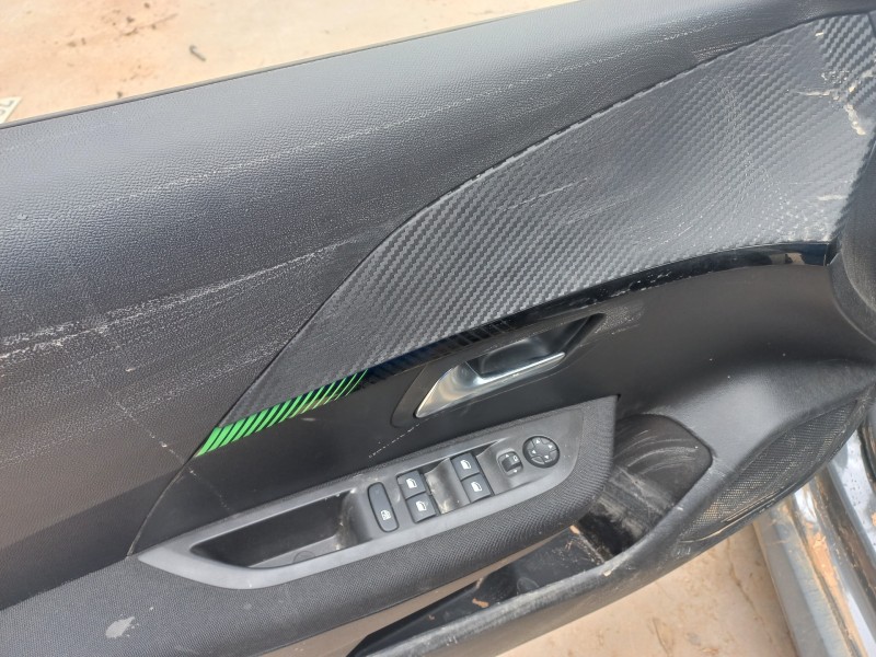 peugeot 208 (p2) del año 2024