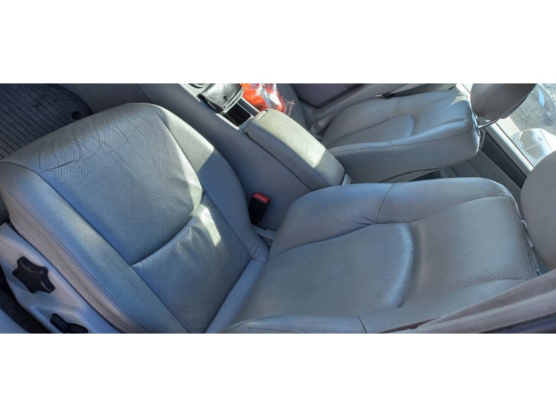 mercedes clase c (w203) berlina del año 2004