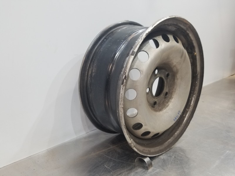 Recambio de llanta para citroen berlingo talla m referencia OEM IAM 98317778VT 9831777877 