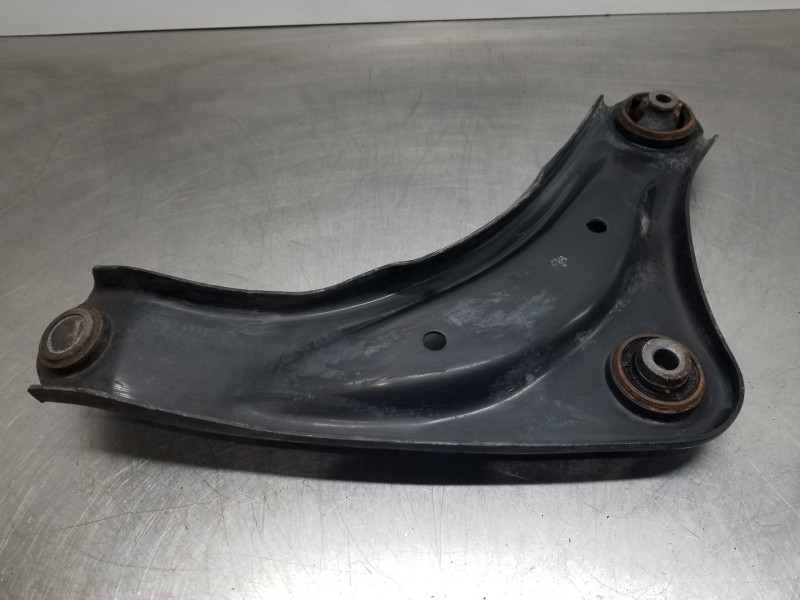 Recambio de brazo suspension inferior delantero izquierdo para nissan pulsar (c13) fastback referencia OEM IAM 545011KK0B  