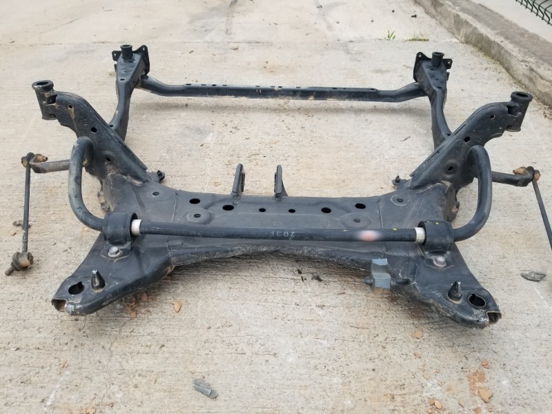 Recambio de puente delantero para mazda cx-5 skyactiv referencia OEM IAM KD353480XE  