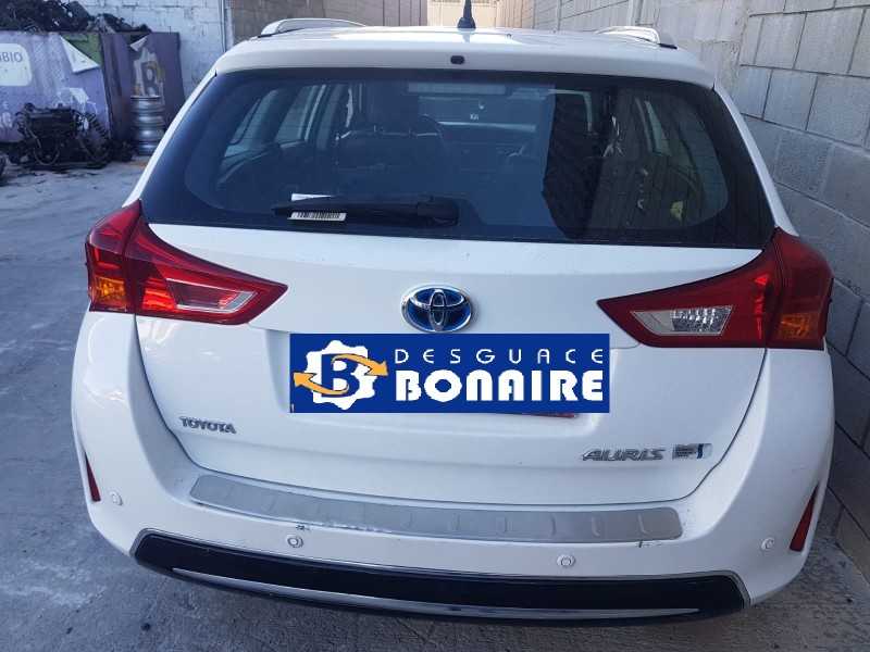 toyota auris touring sports (e18) del año 2014