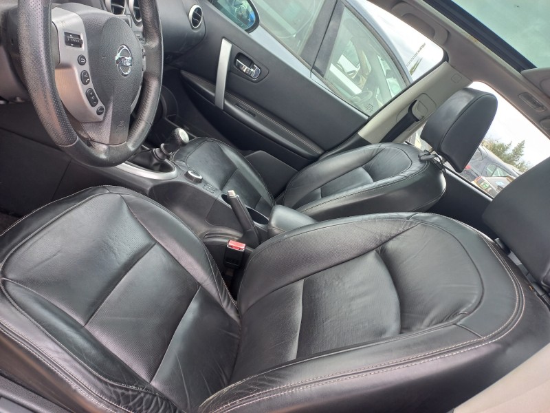 nissan qashqai (j10) del año 2008